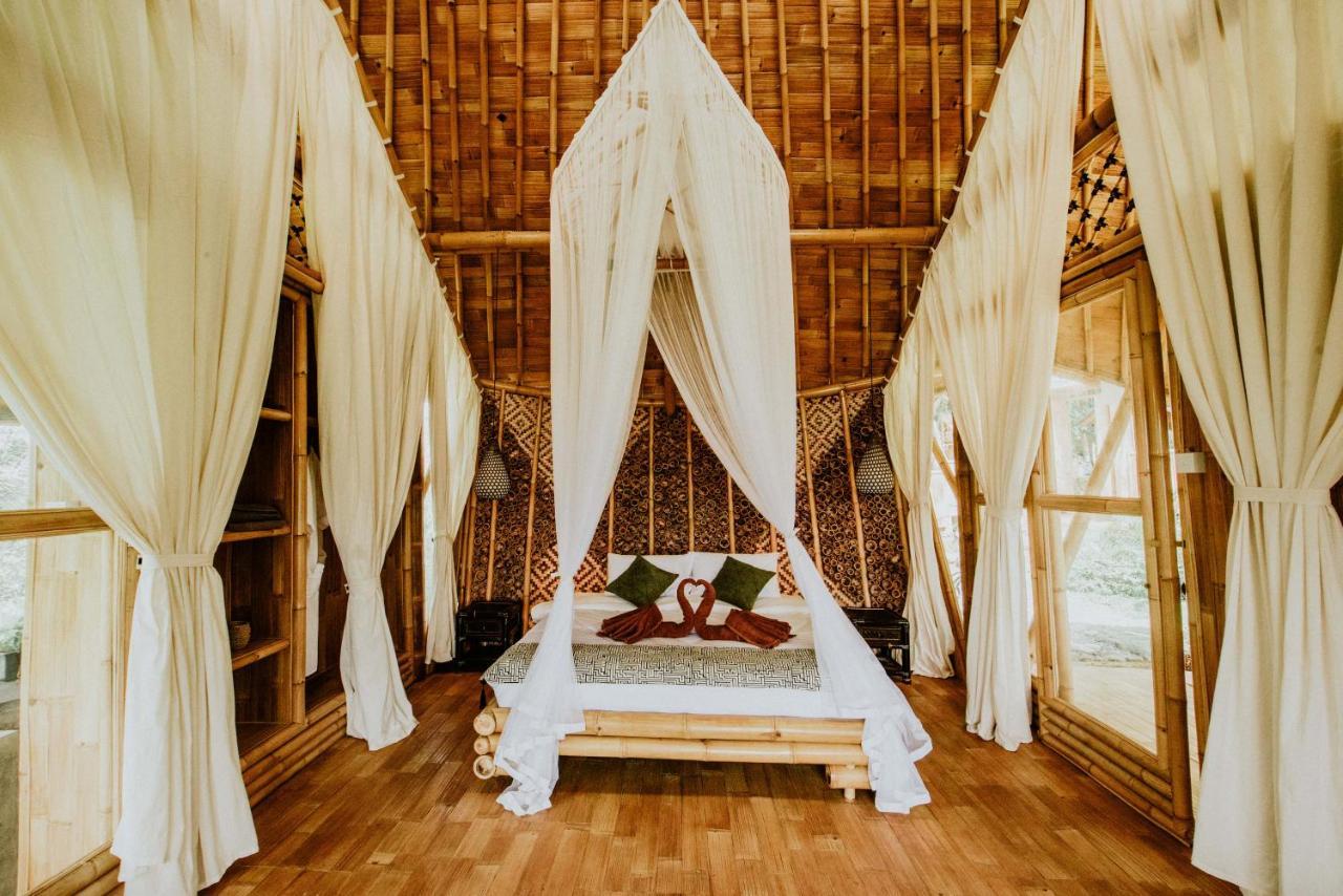 Bird Hills Bamboo House Villa Karangasem Exteriör bild