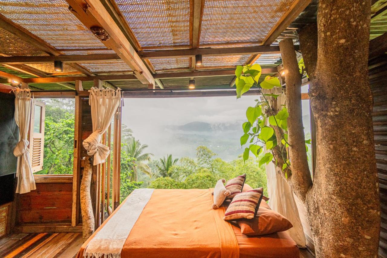 Bird Hills Bamboo House Villa Karangasem Exteriör bild