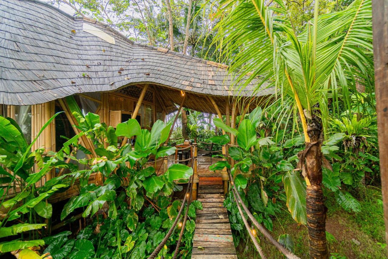 Bird Hills Bamboo House Villa Karangasem Exteriör bild