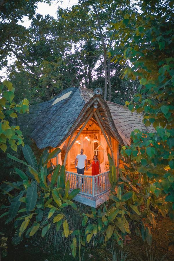 Bird Hills Bamboo House Villa Karangasem Exteriör bild