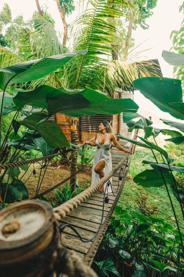Bird Hills Bamboo House Villa Karangasem Exteriör bild